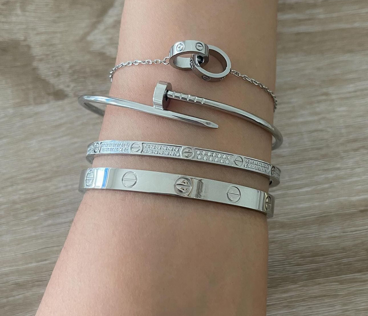 Bracelet Love Charm (in silver and gold)