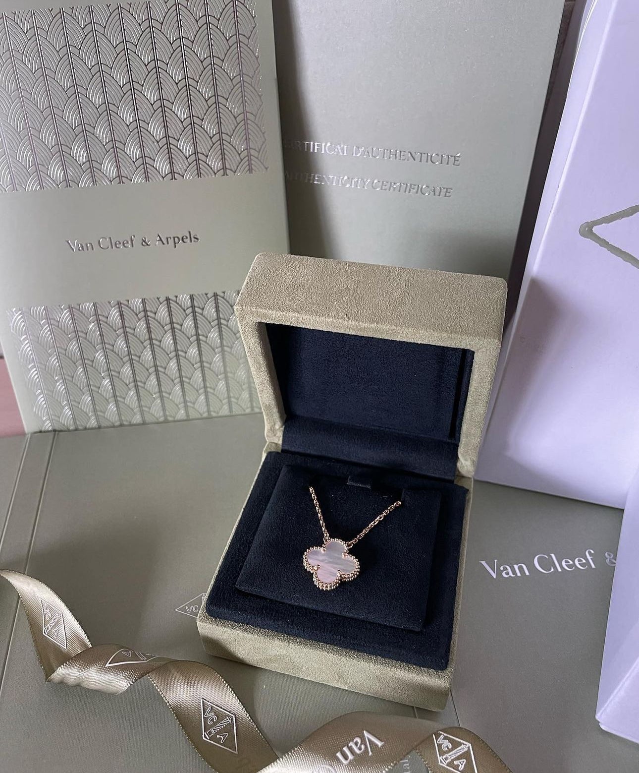 Premium VC Gift Packaging