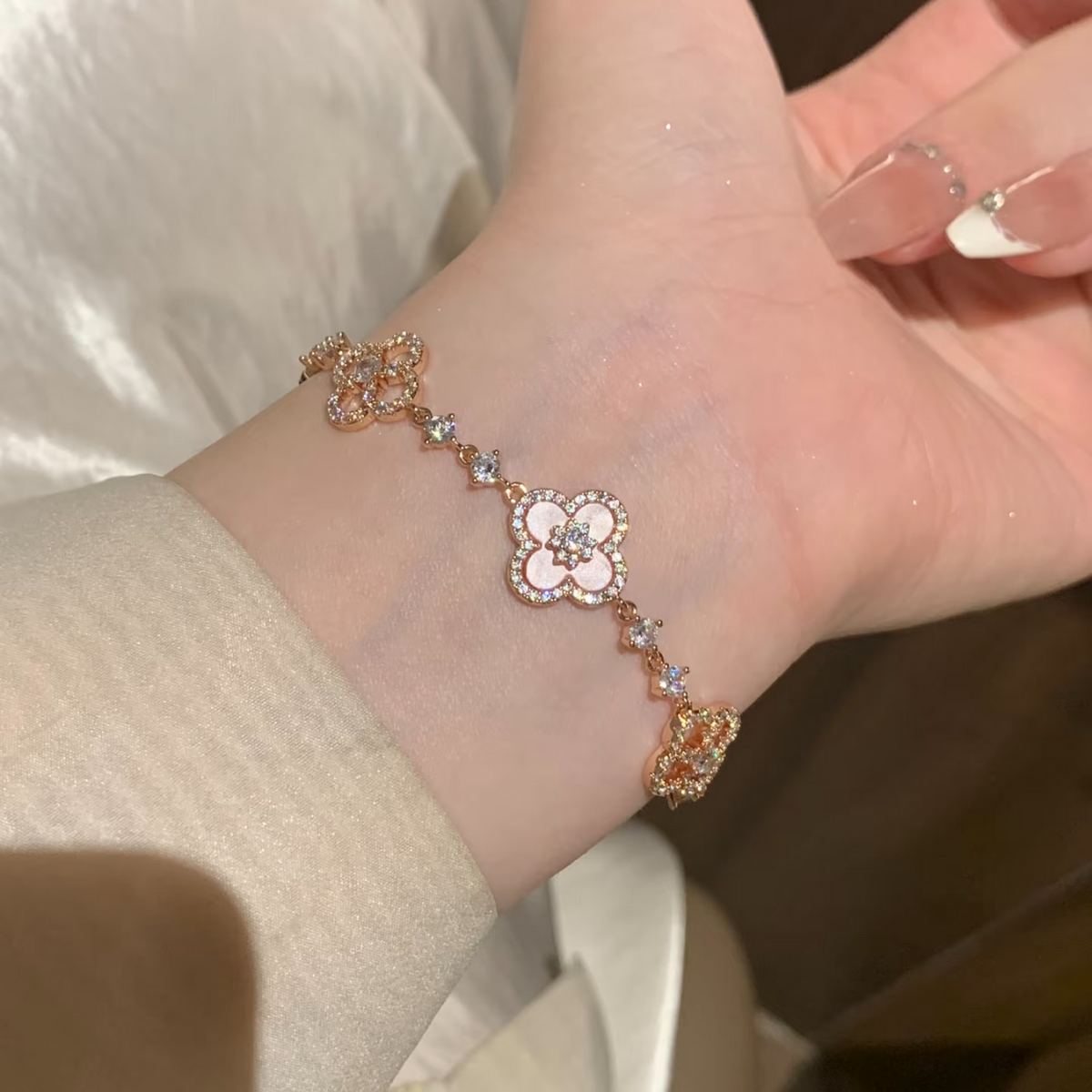 Sapphire Vintage Pink Pearl Crystalle Bracelet