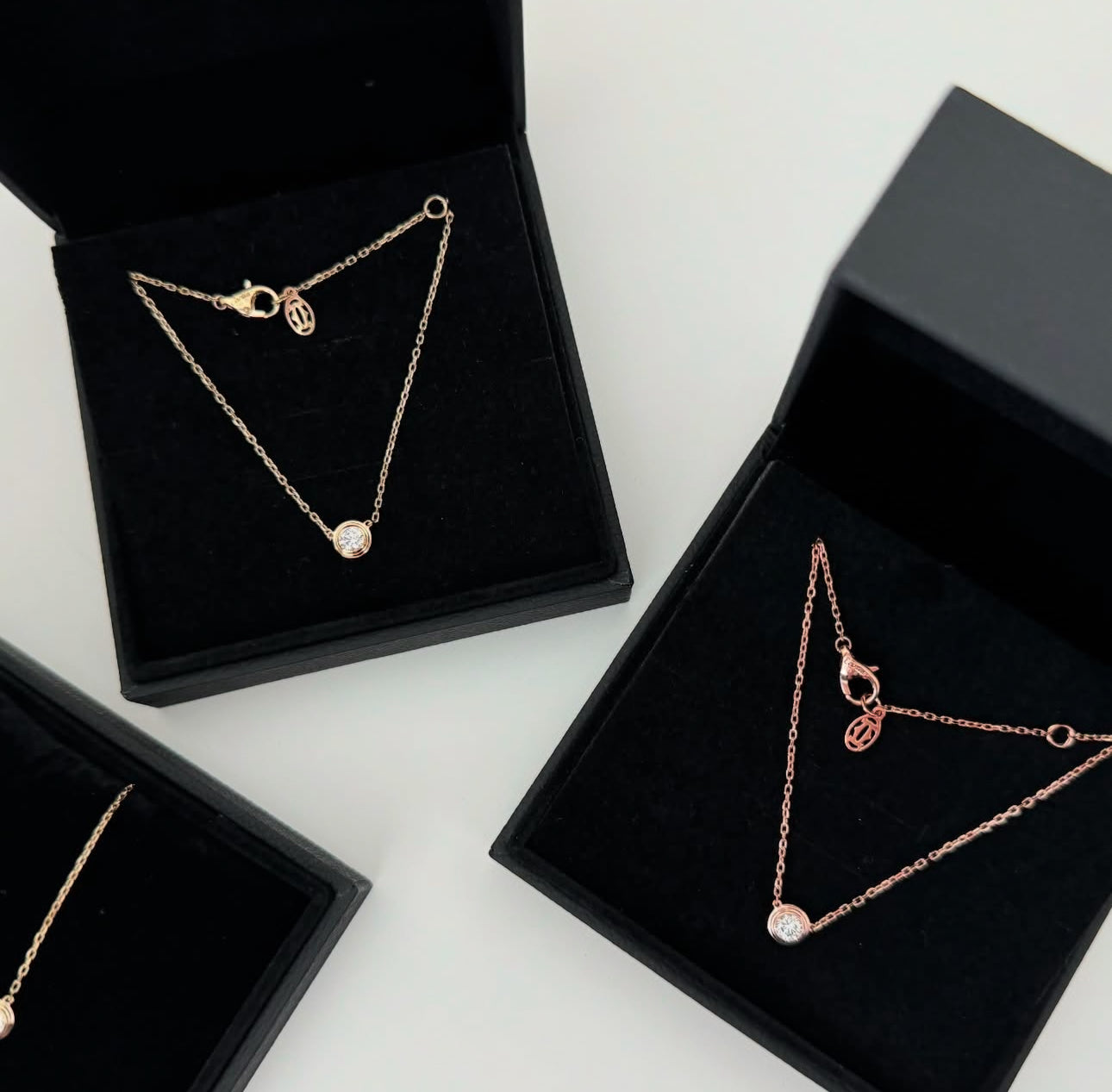 Pearl Diamond Necklace ( all colours)