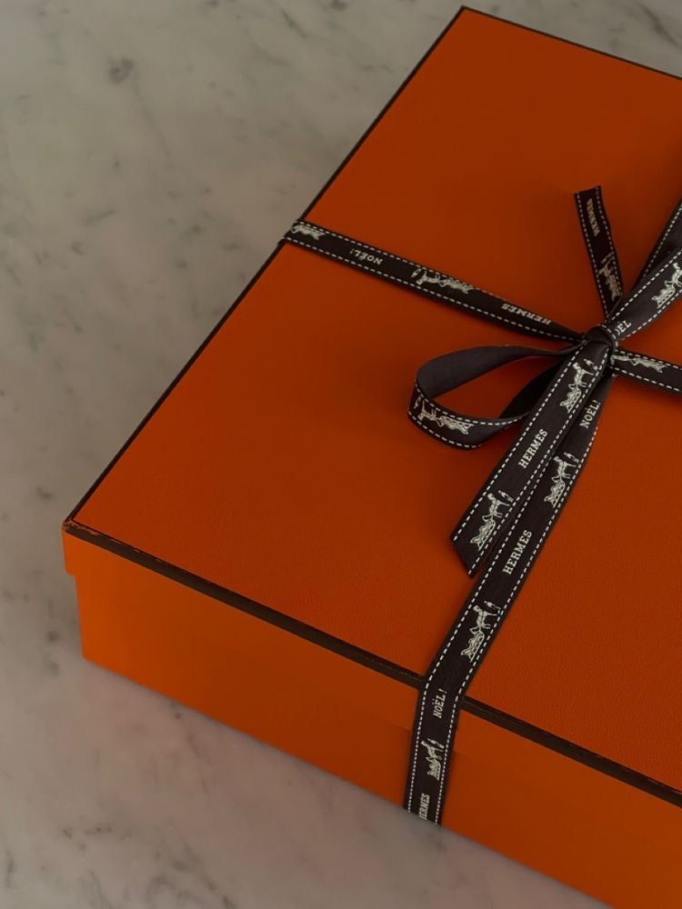 Classy Hemes Packaging
