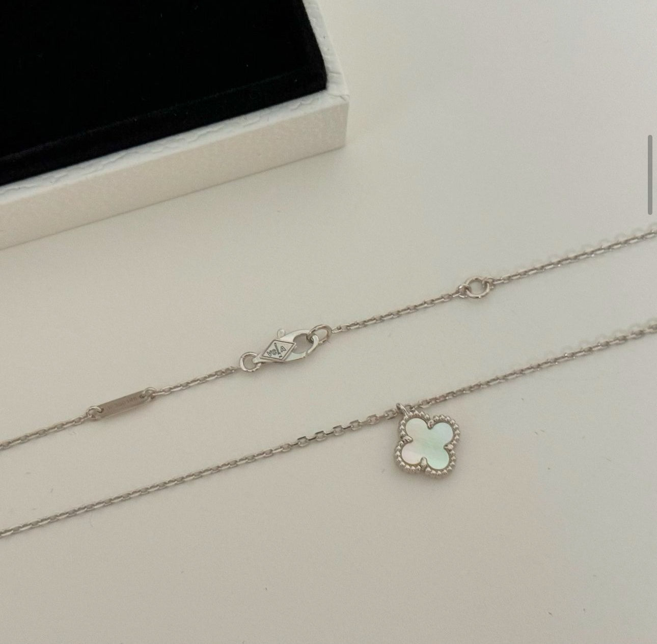 Small Silver Pendant Necklace