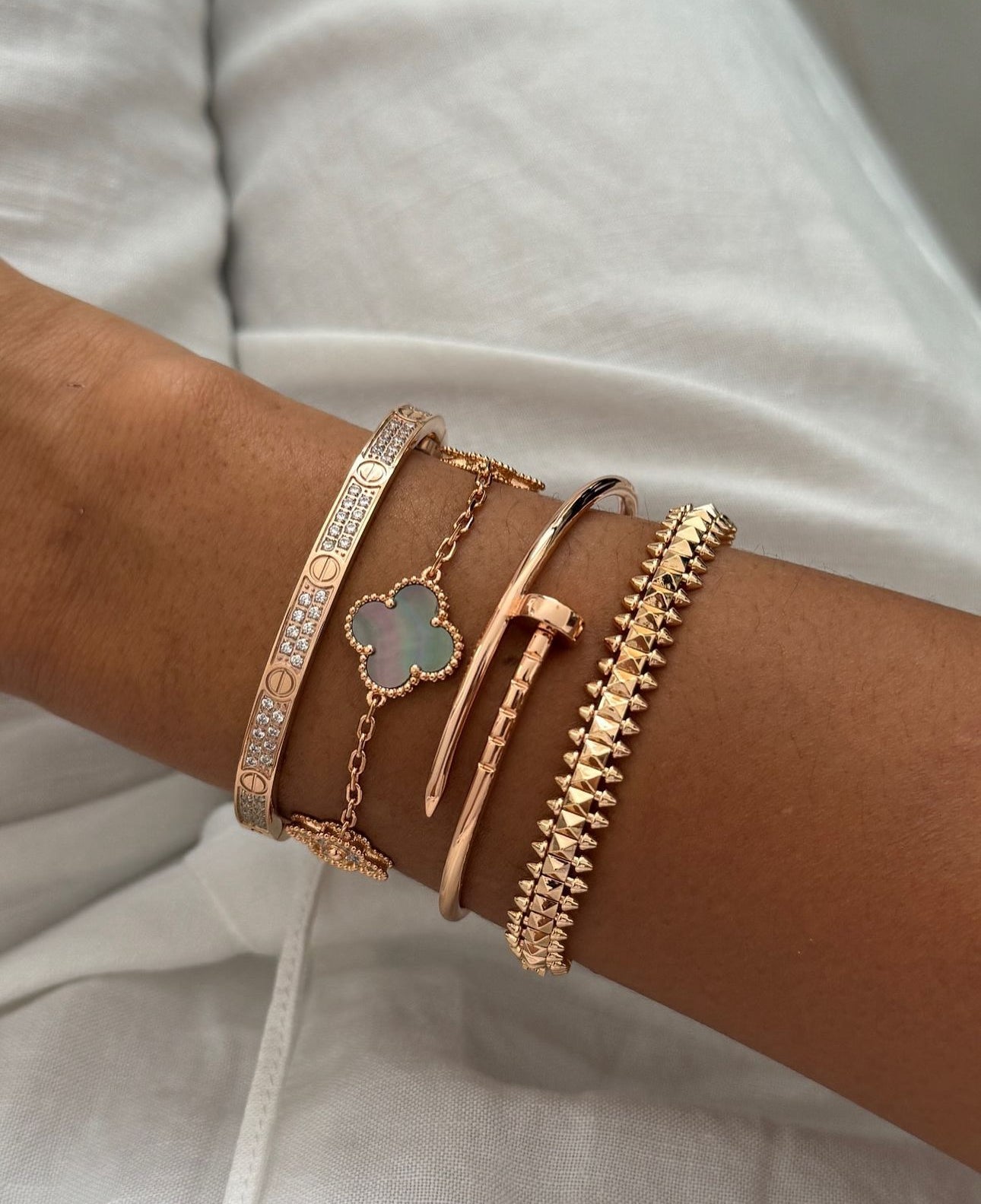 Nail Bracelet (fine) (in silver & gold)