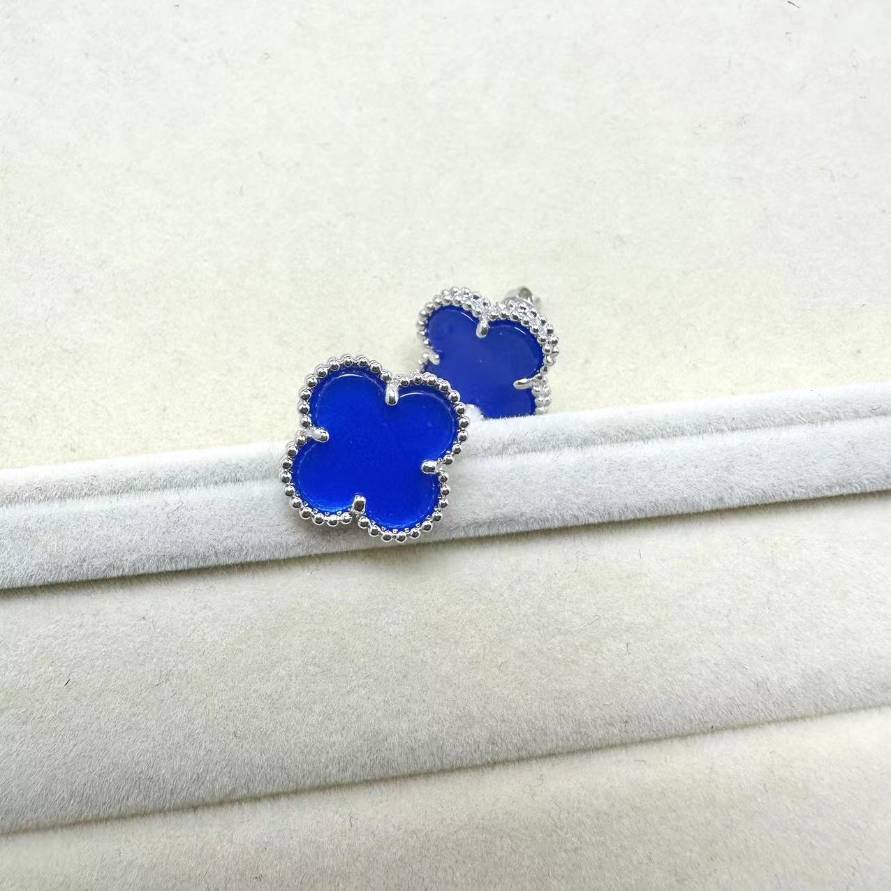 Tiara Earrings (other colours)