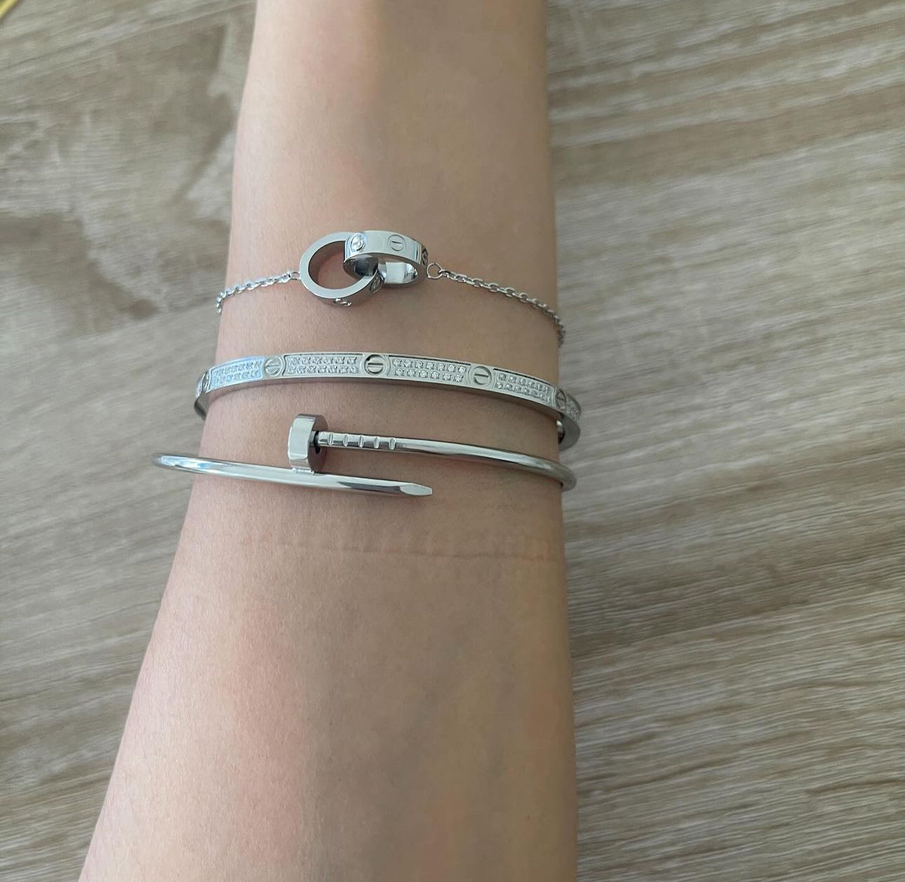 Bracelet Love Charm (in silver and gold)