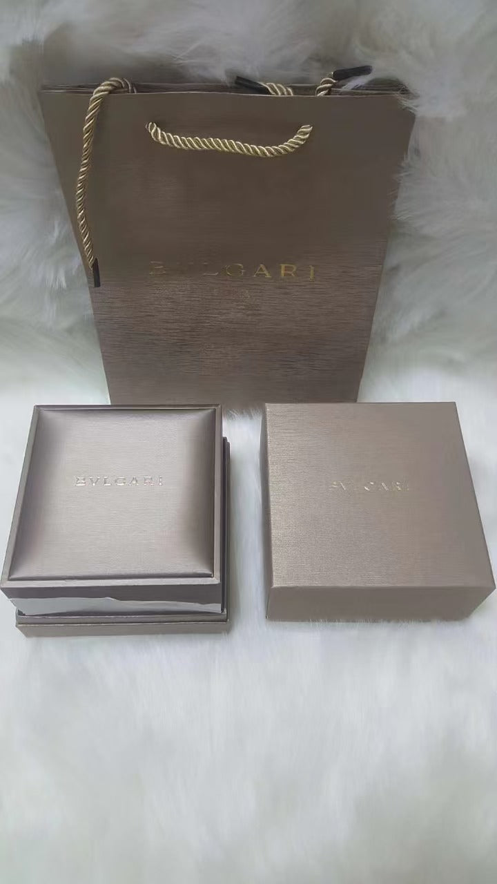 Classy Iva Gift Packaging