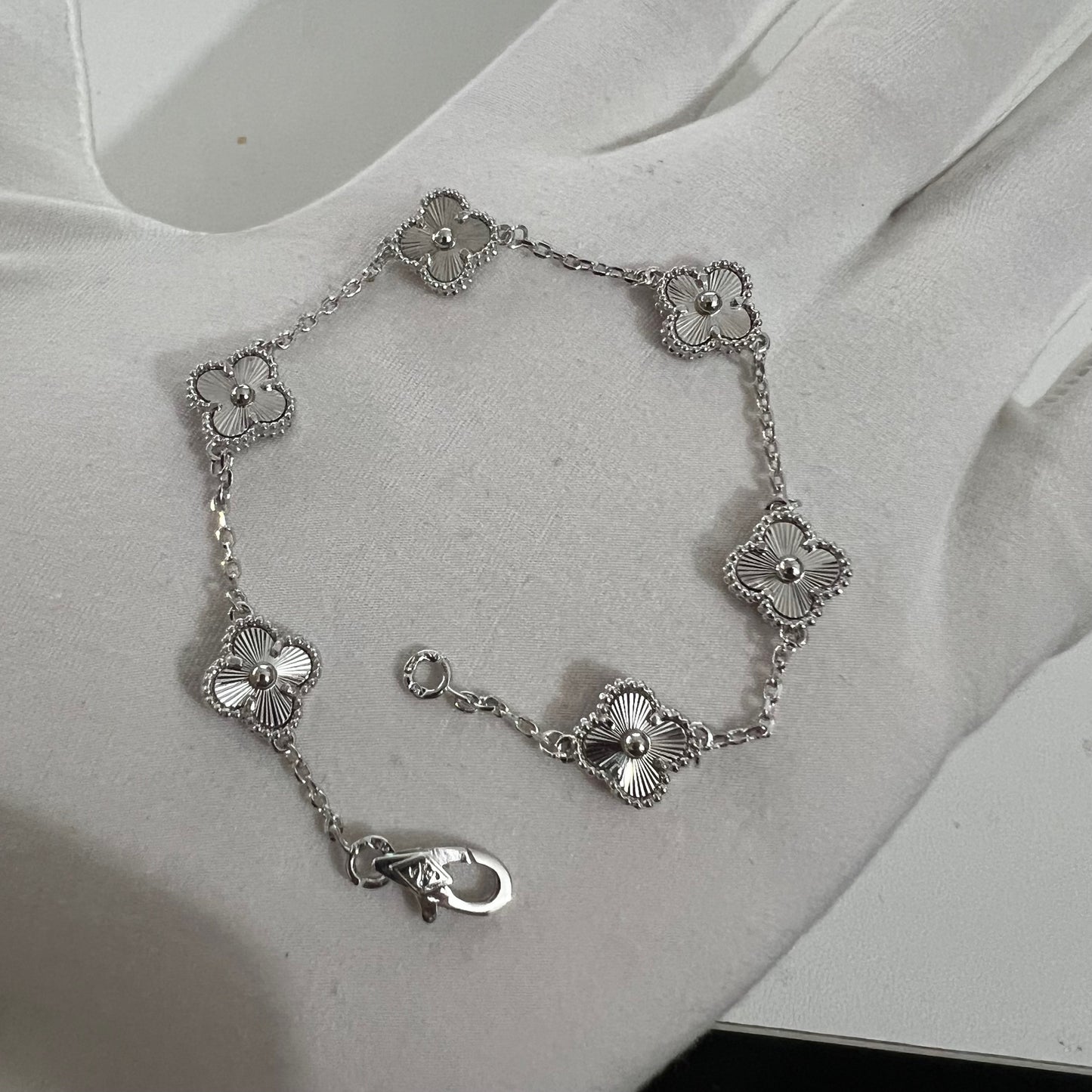 Faye Mini Bracelet (silver options)