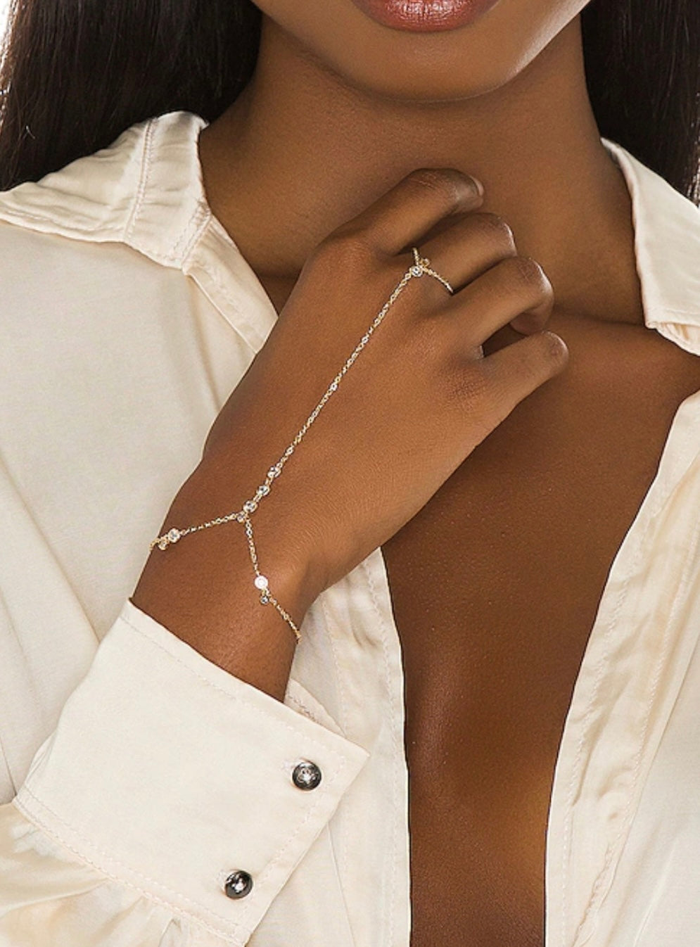 Viola Hand Chain in Gold