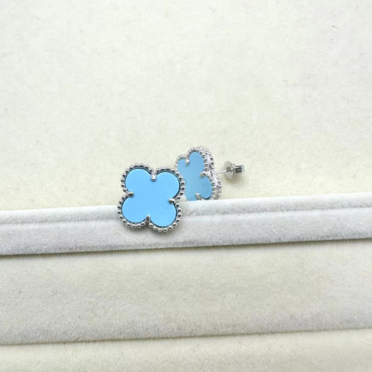 Tiara Earrings (other colours)