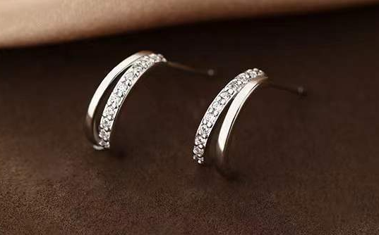 Shyla Silver Hoop Earrings