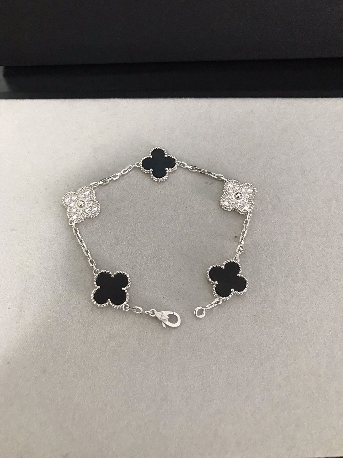 Black Lindsay Bracelet (gold & silver)