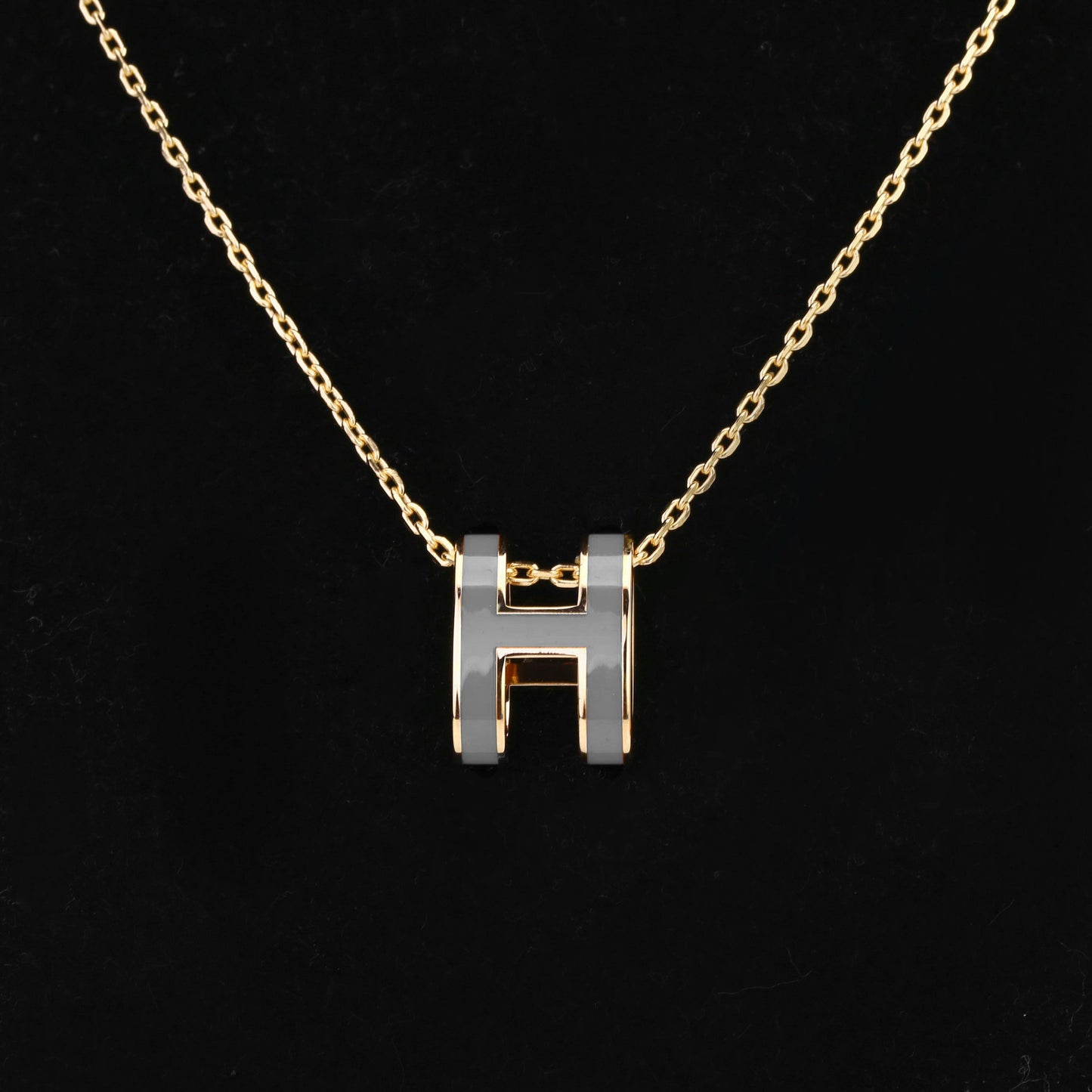Classy Hemes Necklace (other colours)