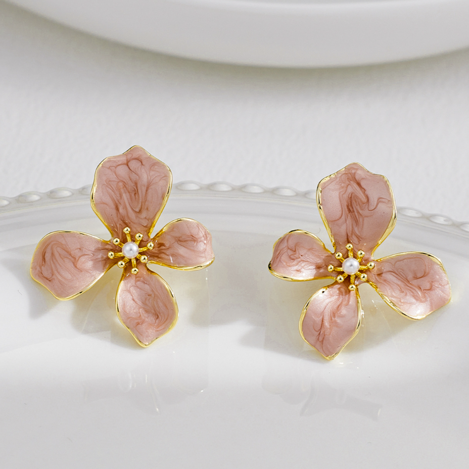 18K Gold Blossom Flower Earrings