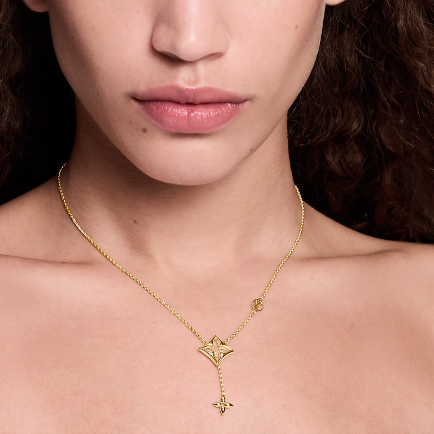 Almira Flower Necklace