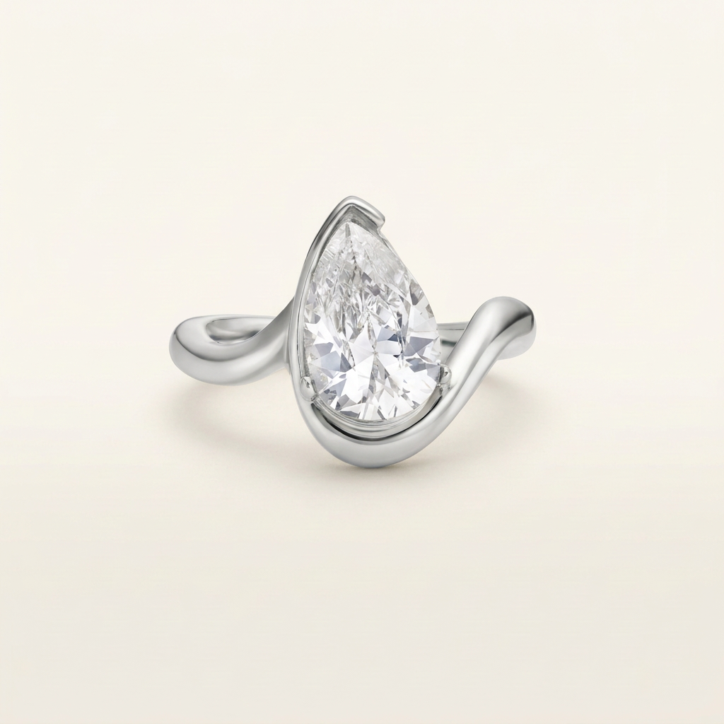 Estelle Diamante Ring in Gold & Silver