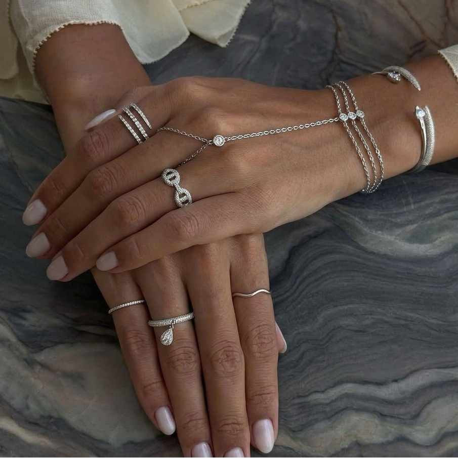 Chantel Hand Chain