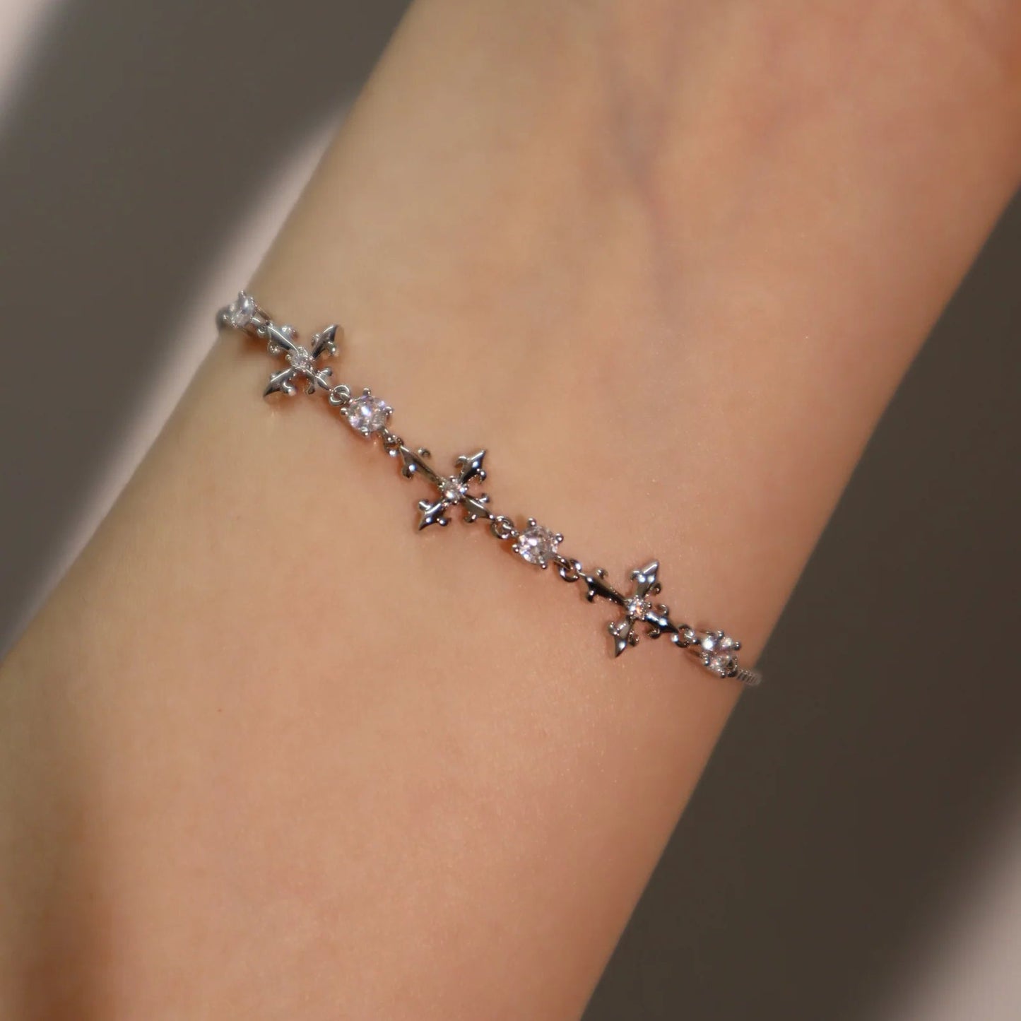 18K Gold Diamanté Multi Diamond Cross Bracelet