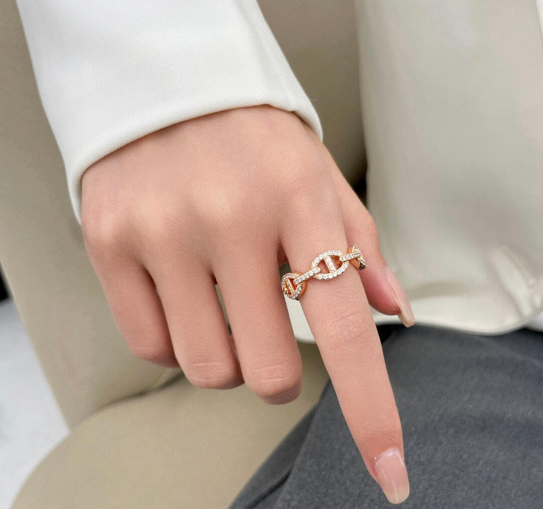 Classy Link Ring (in gold, silver & rose gold)