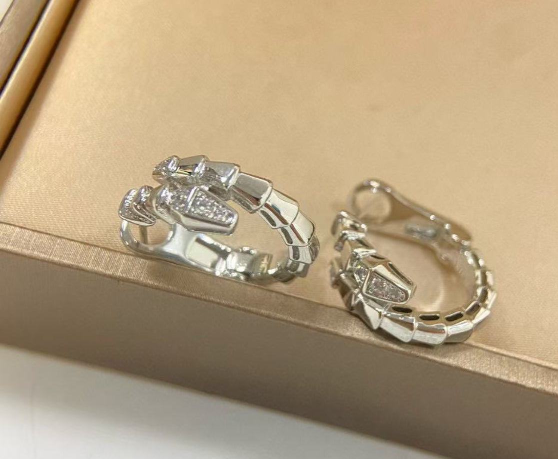 Classy Iva Earrings
