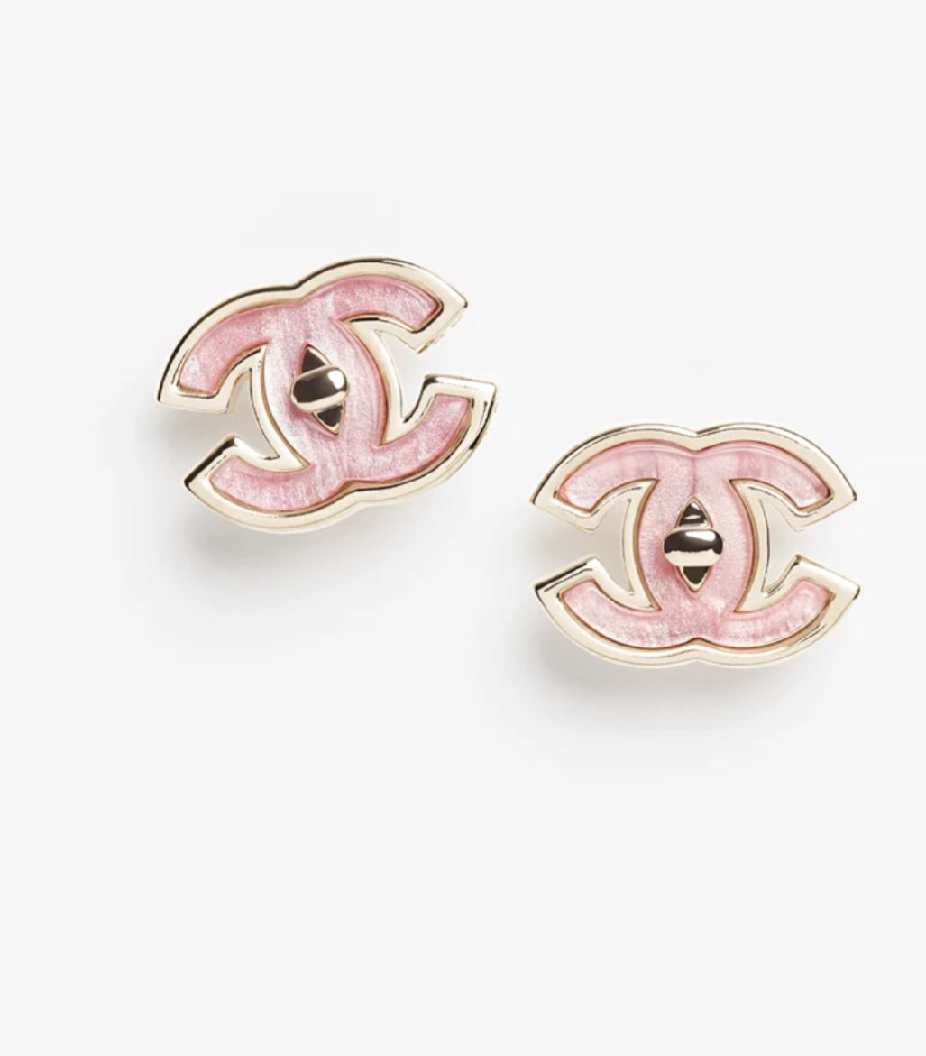 Chana Pearly Pink Earrings