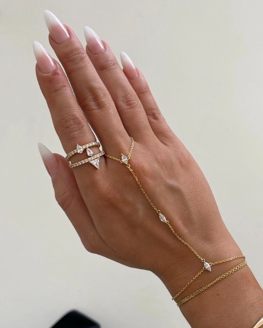 Mesmere Hand Chain