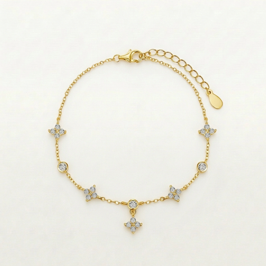 Ula Simplistic flower bracelet